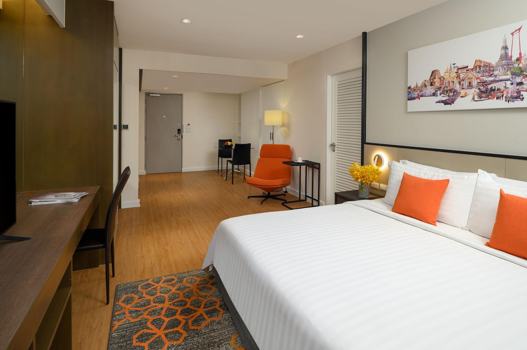 Phachara Suites Sukhumvit Bangkok Exterior foto