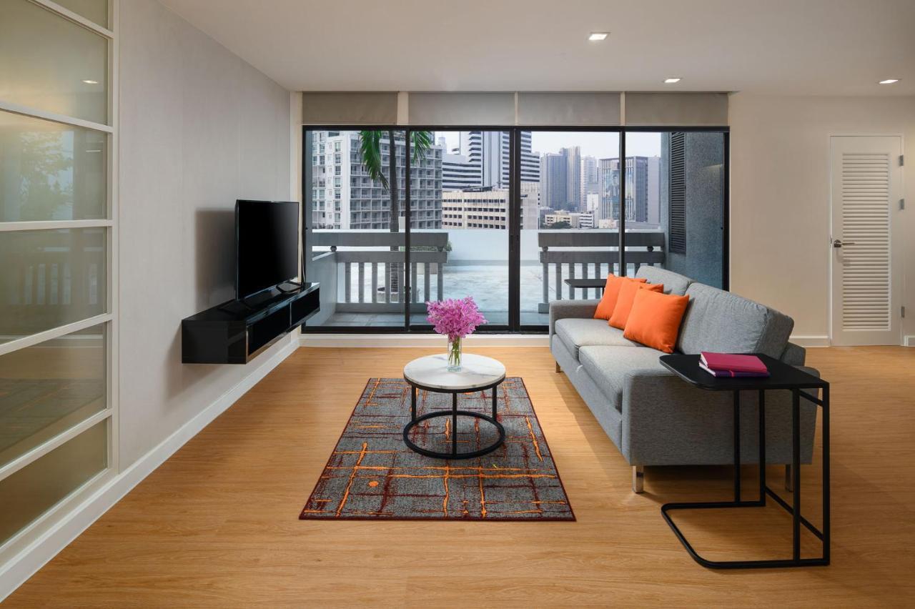Phachara Suites Sukhumvit Bangkok Exterior foto