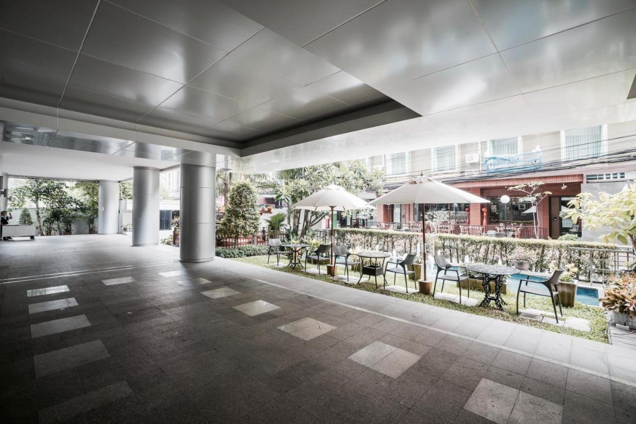 Phachara Suites Sukhumvit Bangkok Exterior foto