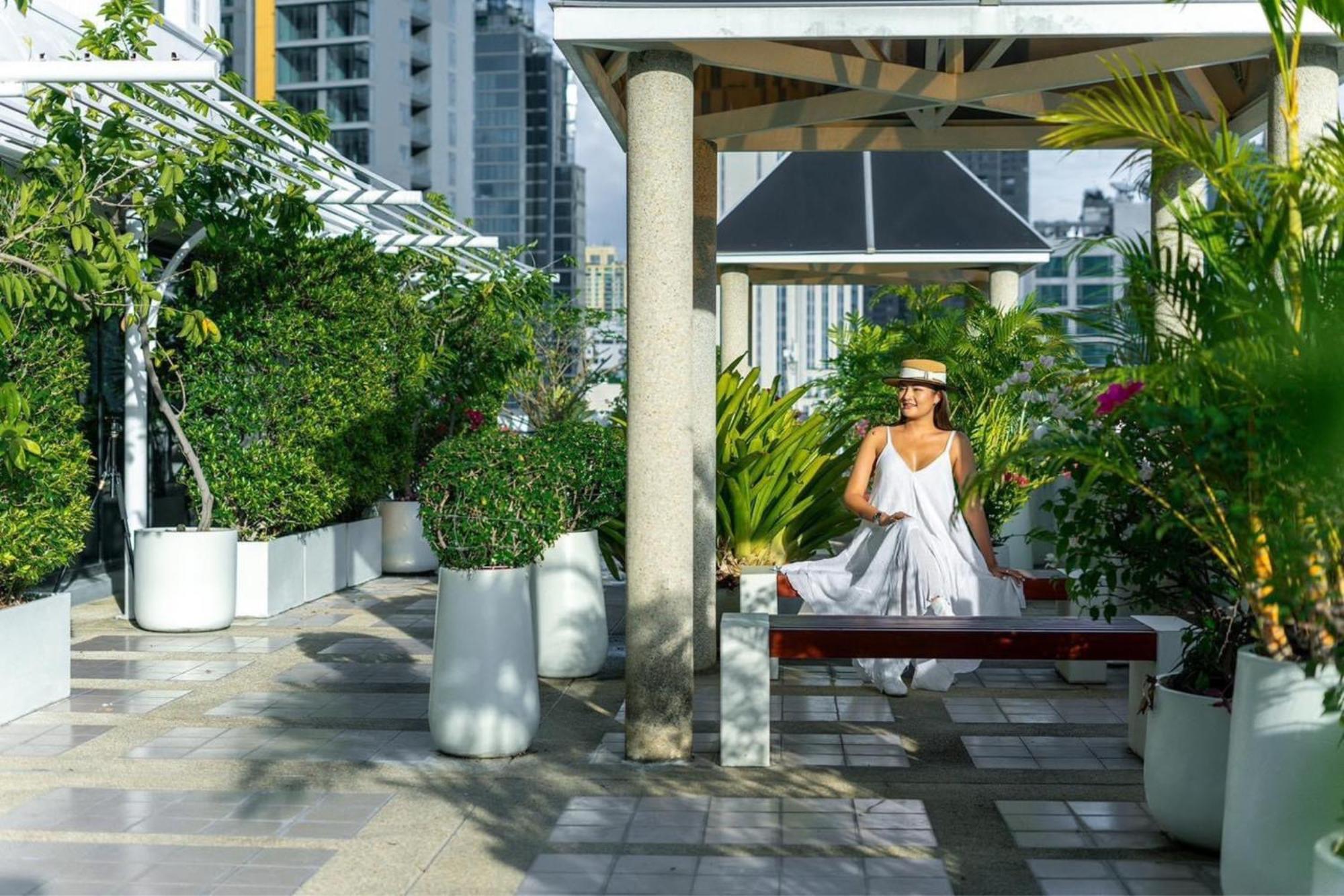 Phachara Suites Sukhumvit Bangkok Exterior foto