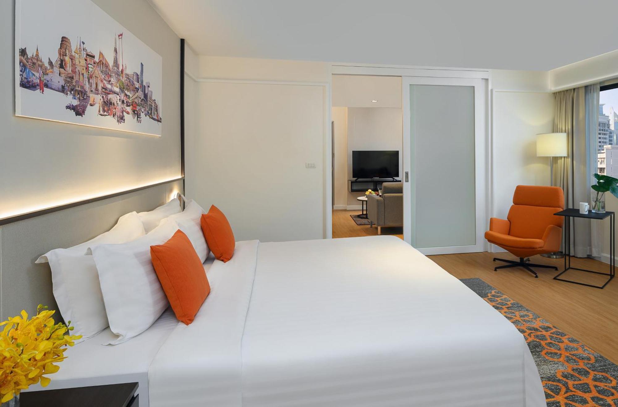 Phachara Suites Sukhumvit Bangkok Exterior foto
